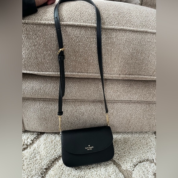 Kate Spade Black Crossbody Bag with Gold Chain - Picture 2 of 5